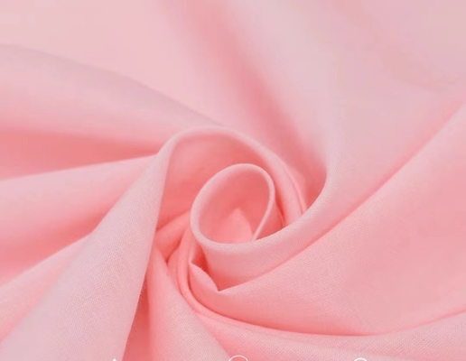 پارچه های یکنواخت نخی 133X100 50SX50S Imitation Tencel 110GSM بافته شده پیراهن مردانه مردانه منگنه بلند